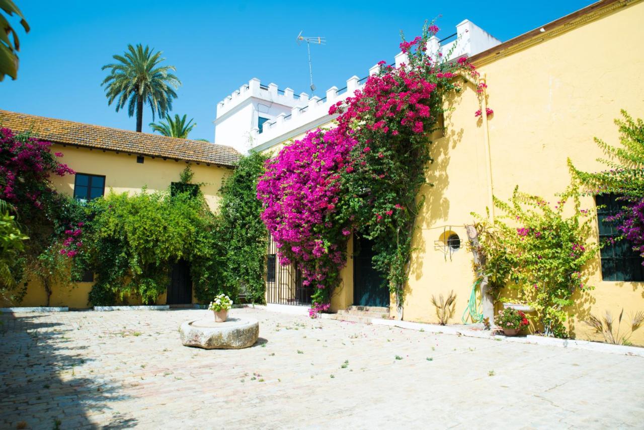 Отель Hacienda La Indiana Лос-Паласьос-и-Вильяфранка Экстерьер фото